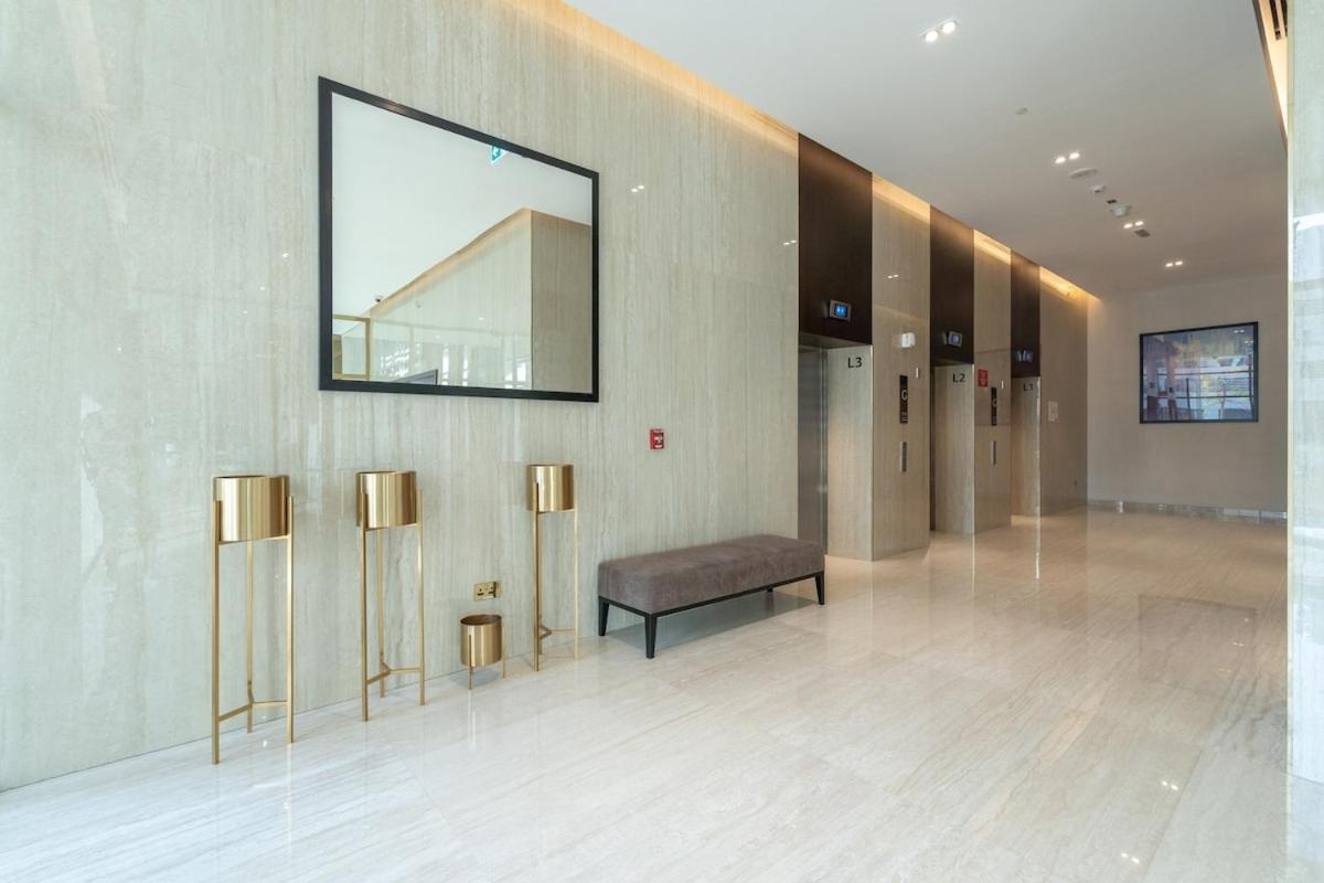 Cool 4-Bedroom Apartment With Burj Views At Bellevue Tower In Downtown Dubái Exterior foto